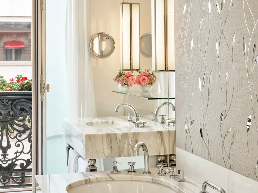 HPA-461-Eiffel-Suite-Bath-2-HR-by-mark-read