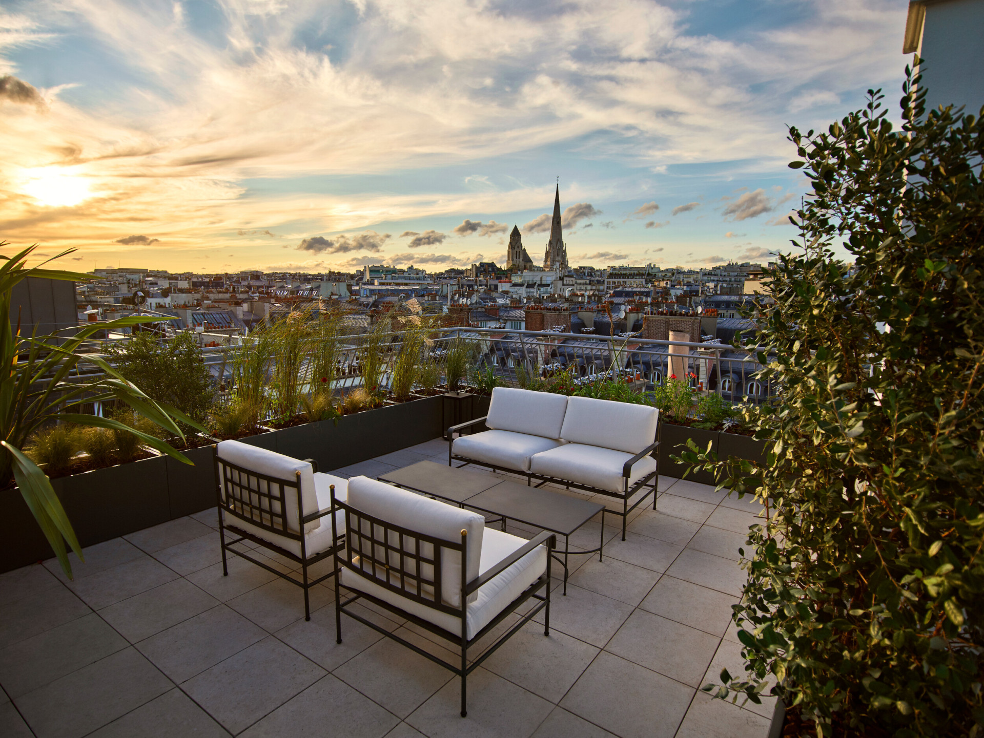 Suite Dupleix Terrace no Hôtel Plaza Athénée. 
