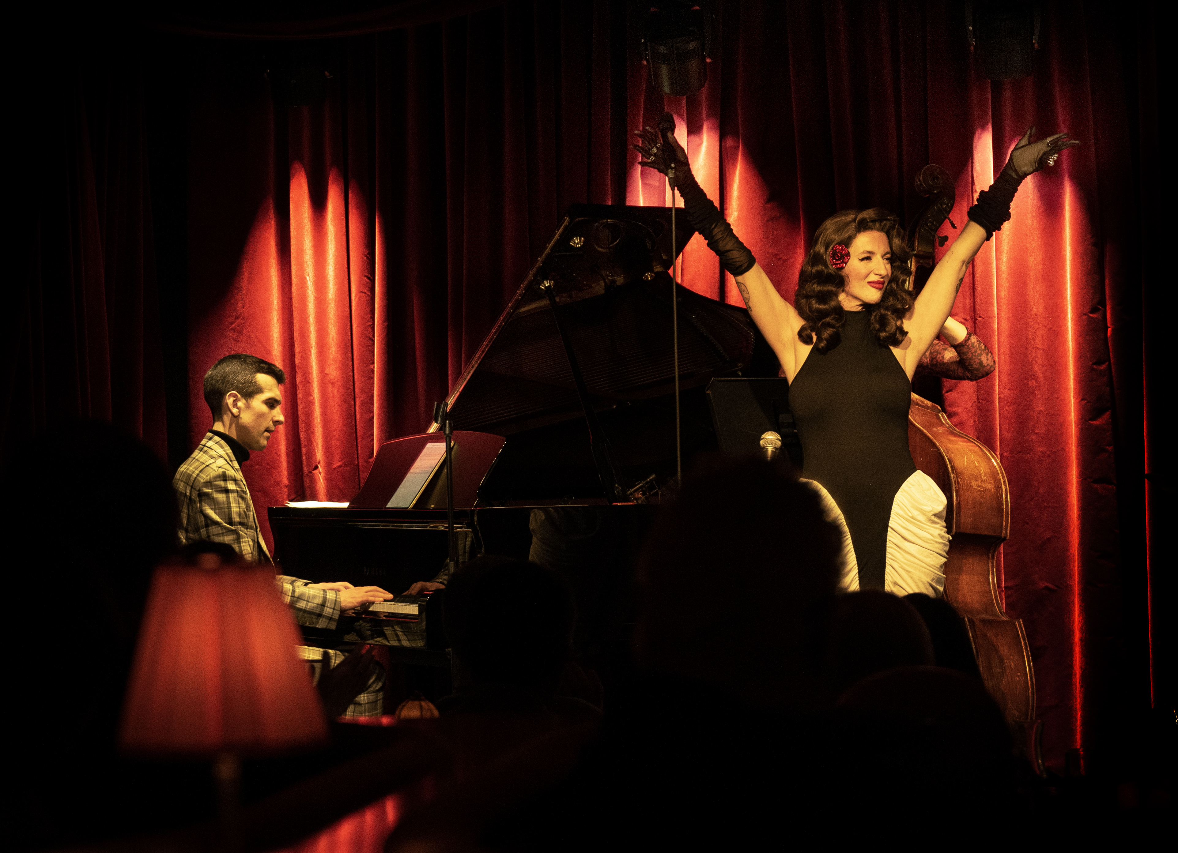 Emma Smith Ronnie Scotts at The Grill at The Dorchester performer 