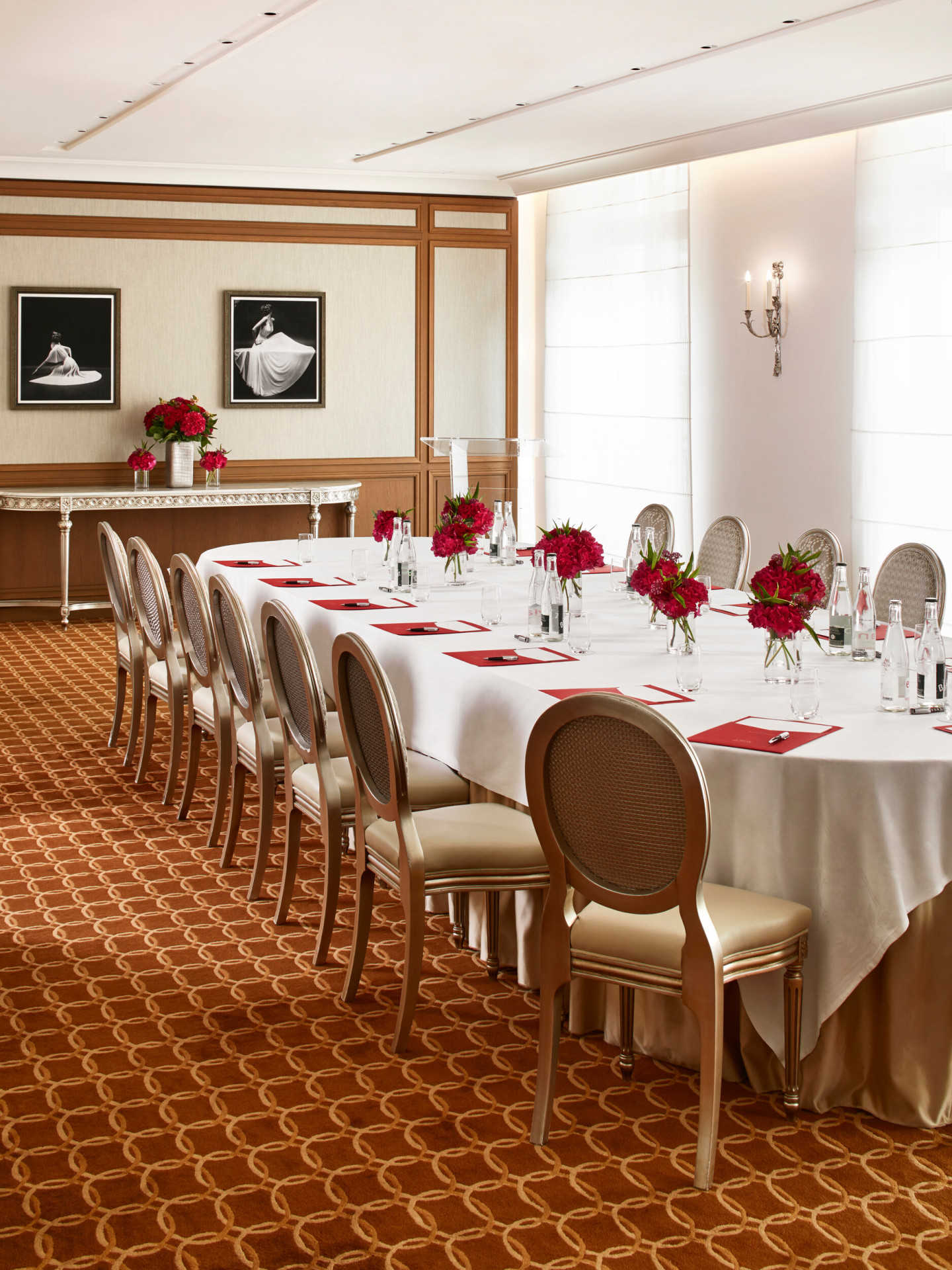 Photo montrant le Salon creation A, a l'Hotel Plaza Athenee