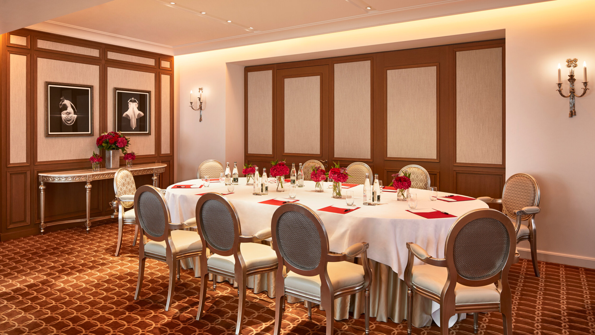 Salon Création B à l'Hôtel Plaza Athénée