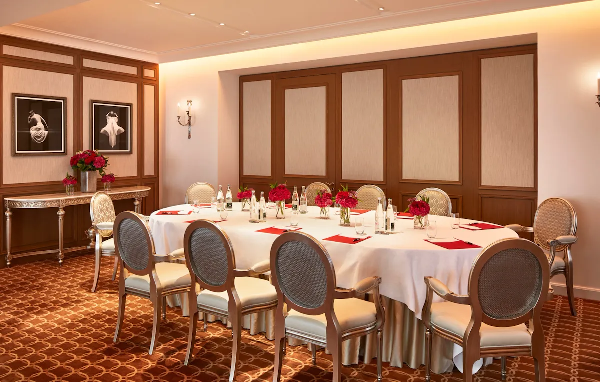 Salon Création B à l'Hôtel Plaza Athénée