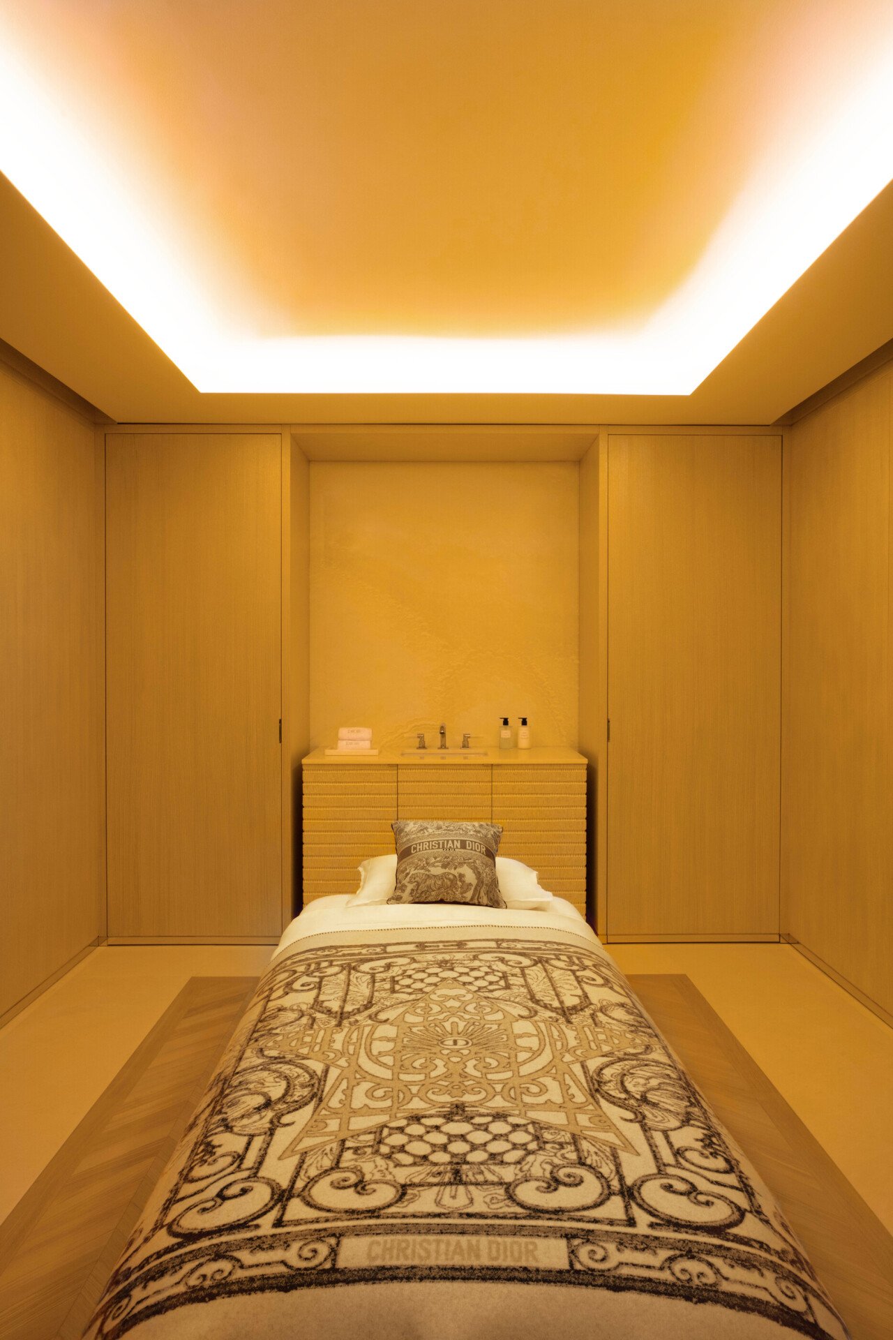 Visuel des espaces intérieurs du Dior Spa Plaza Athénée, à Paris 