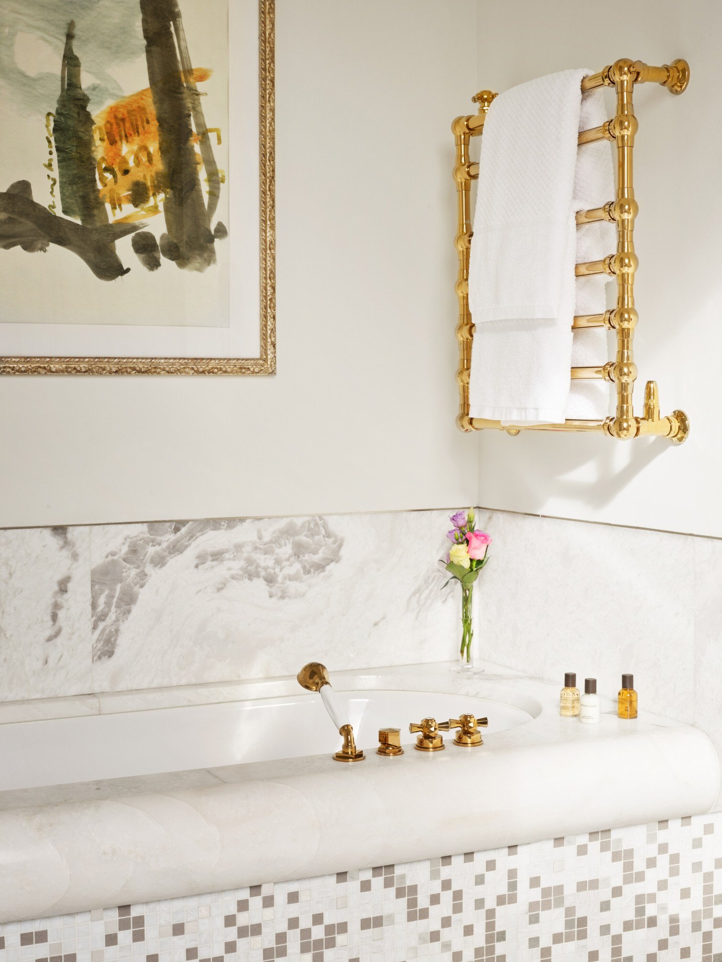 Dettaglio di una vasca da bagno a Hotel Eden Roma