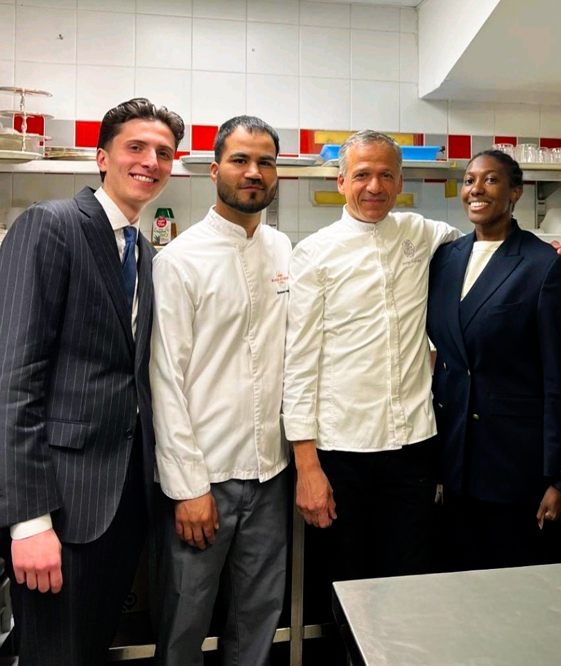 4 members of Plaza Athénée team standing next to each others 