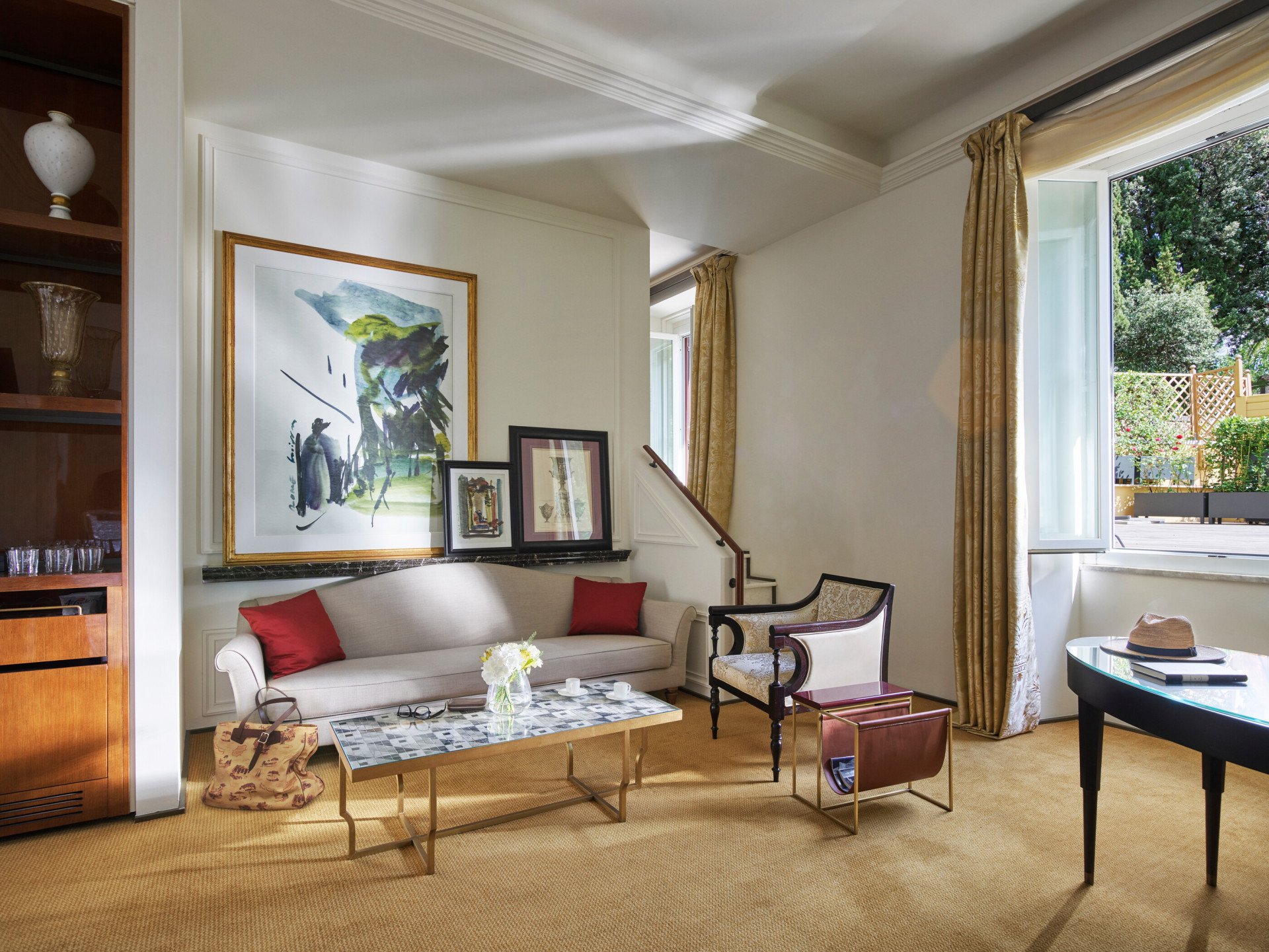 Soggiorno della Suite Aurora Terrace a Hotel Eden Roma