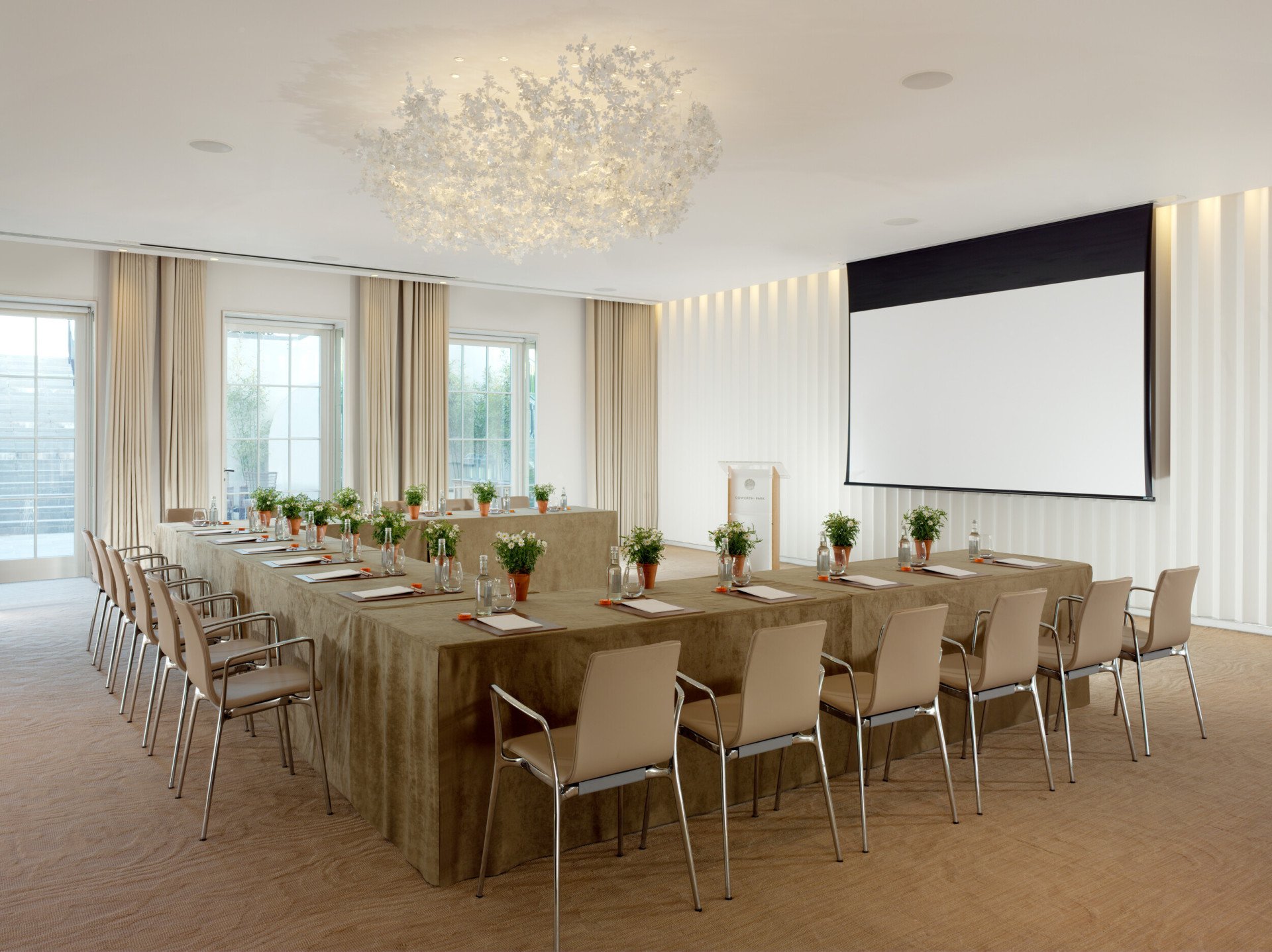 The Garden Room, U set up w daisies at Coworth Park