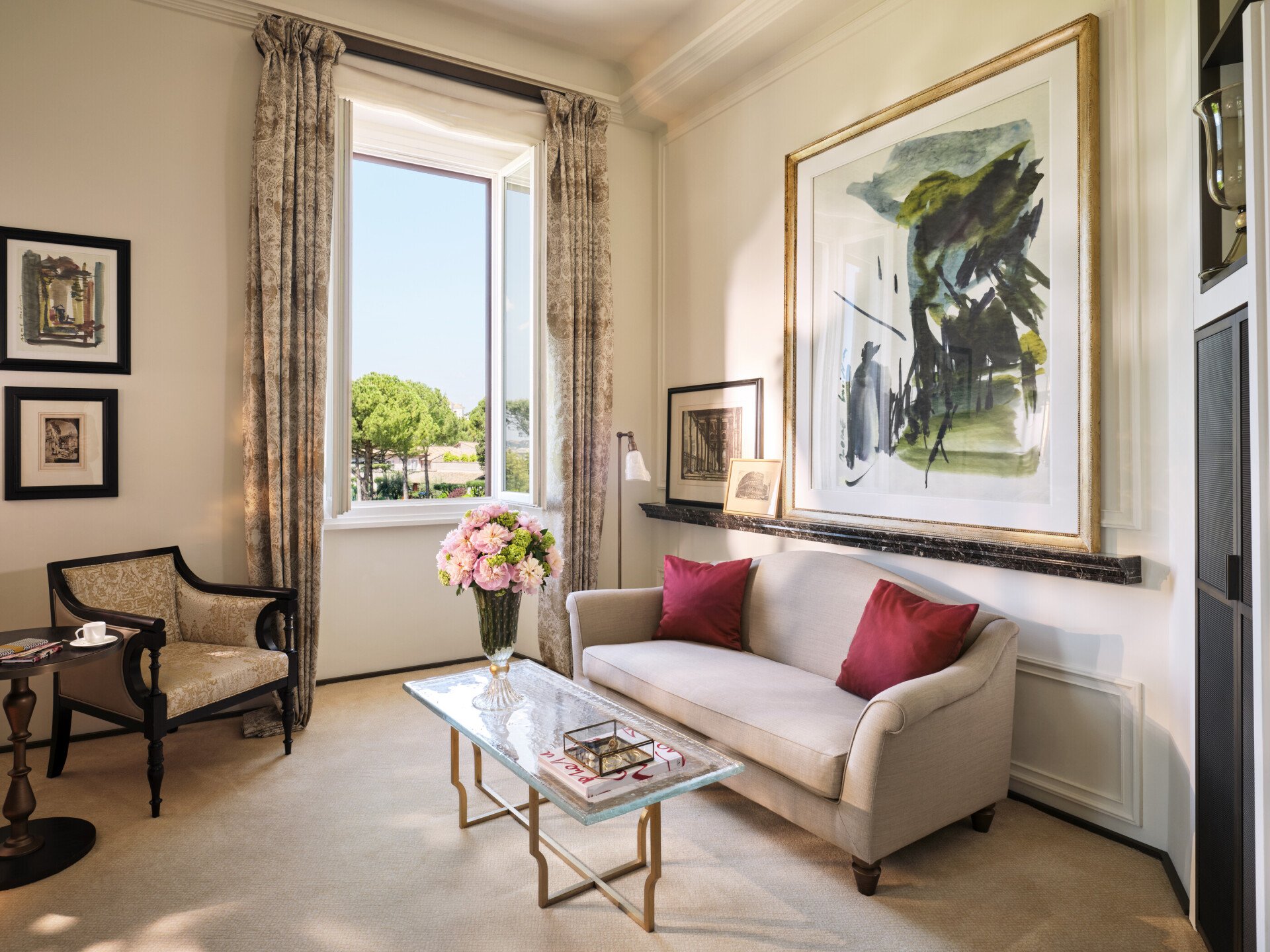 Soggiorno di suite classic con vista a Hotel Eden Roma
