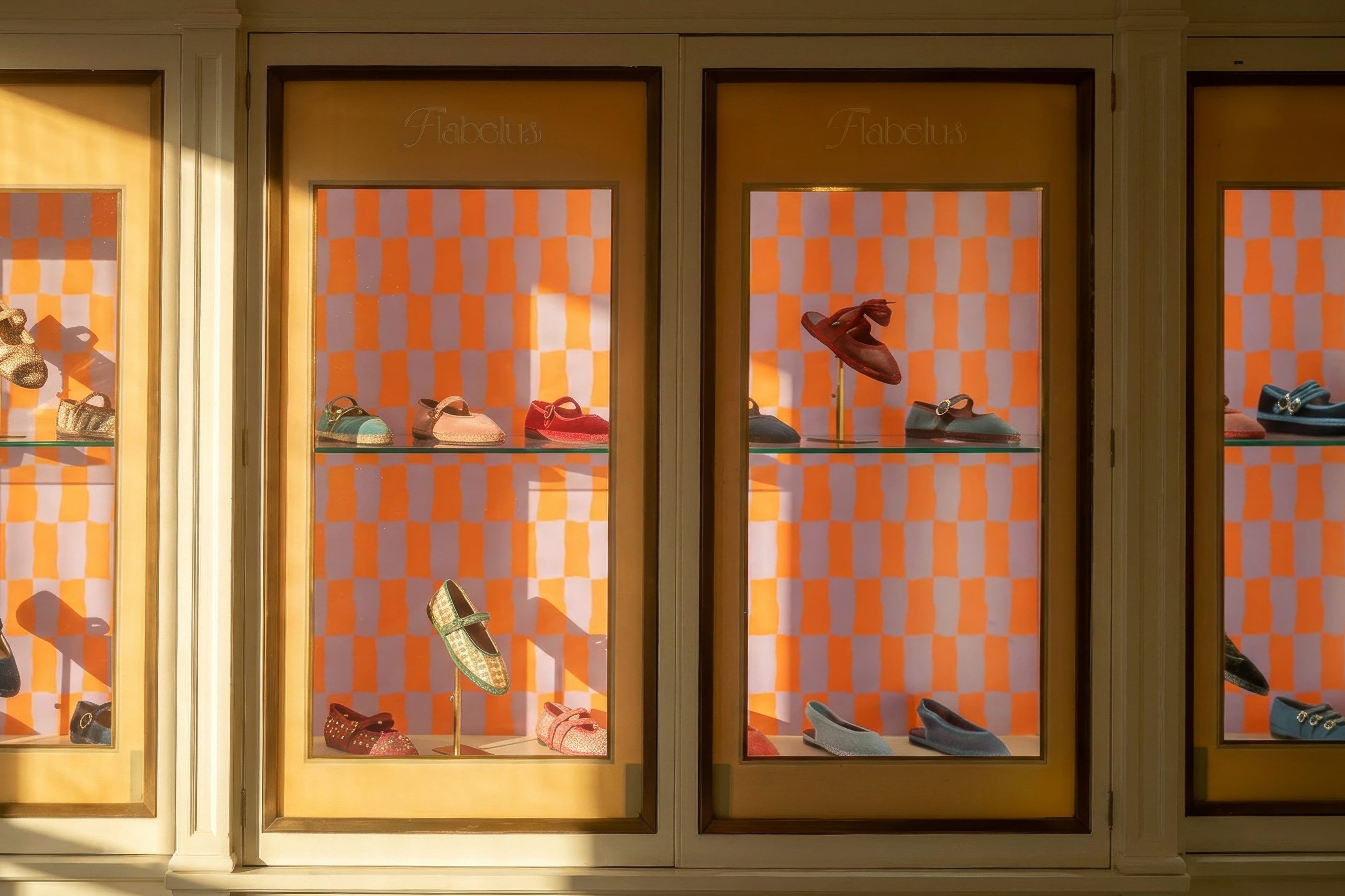 The Dorchester Flabelus Showcases 