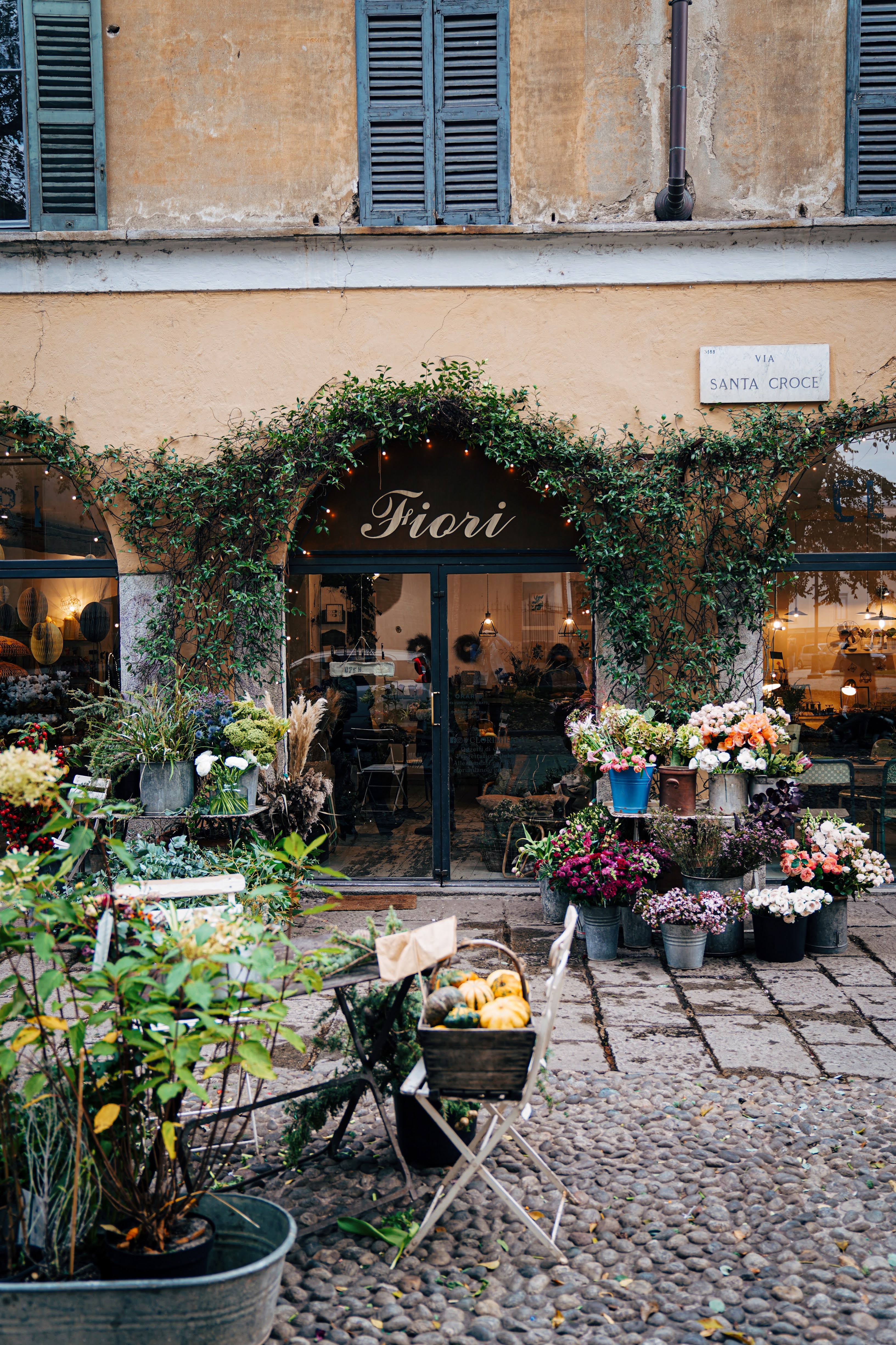 Clori Home and Flowers shop window
