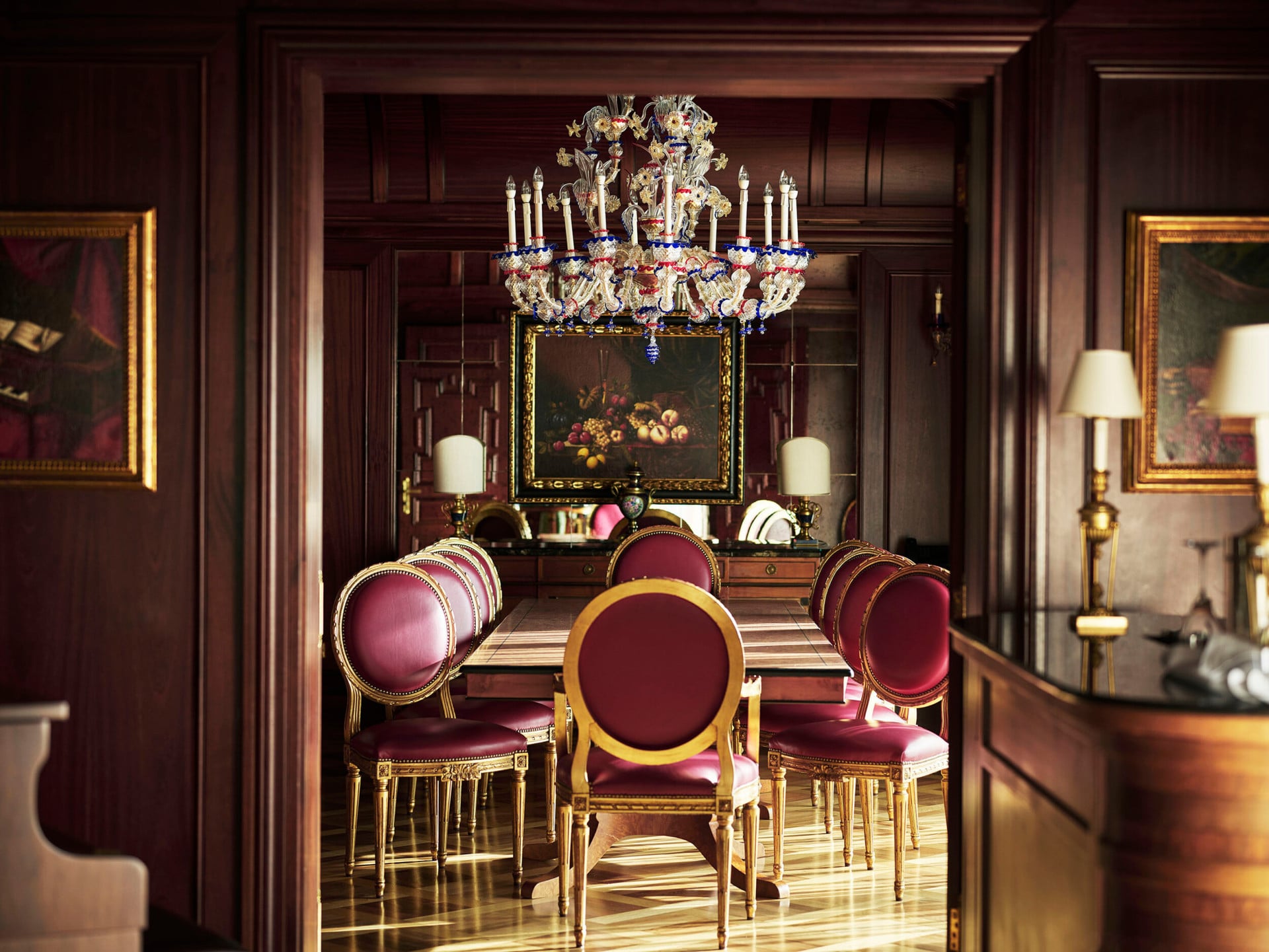 Presidential Suite dining room and the beautiful table with chairs