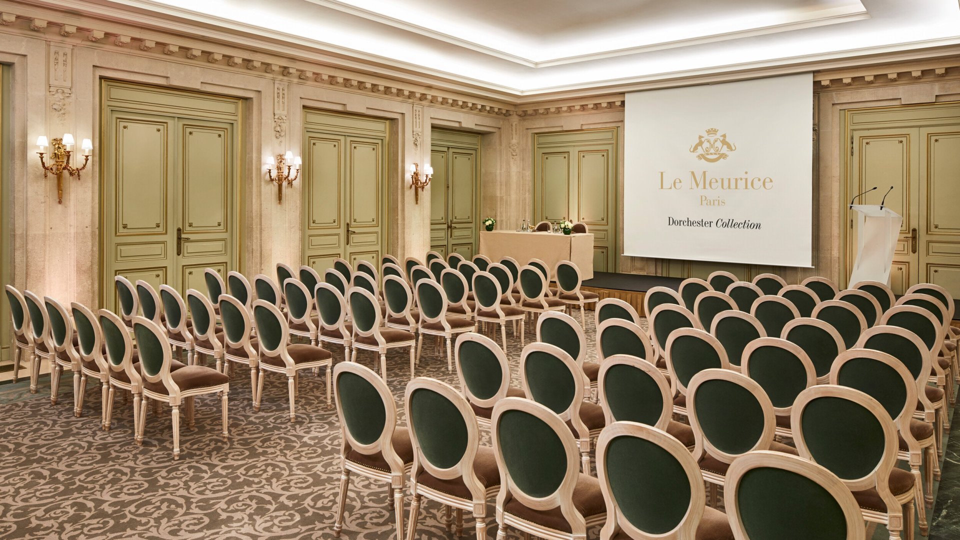 Room filled with chairs in classroom within the Pompadour lounge