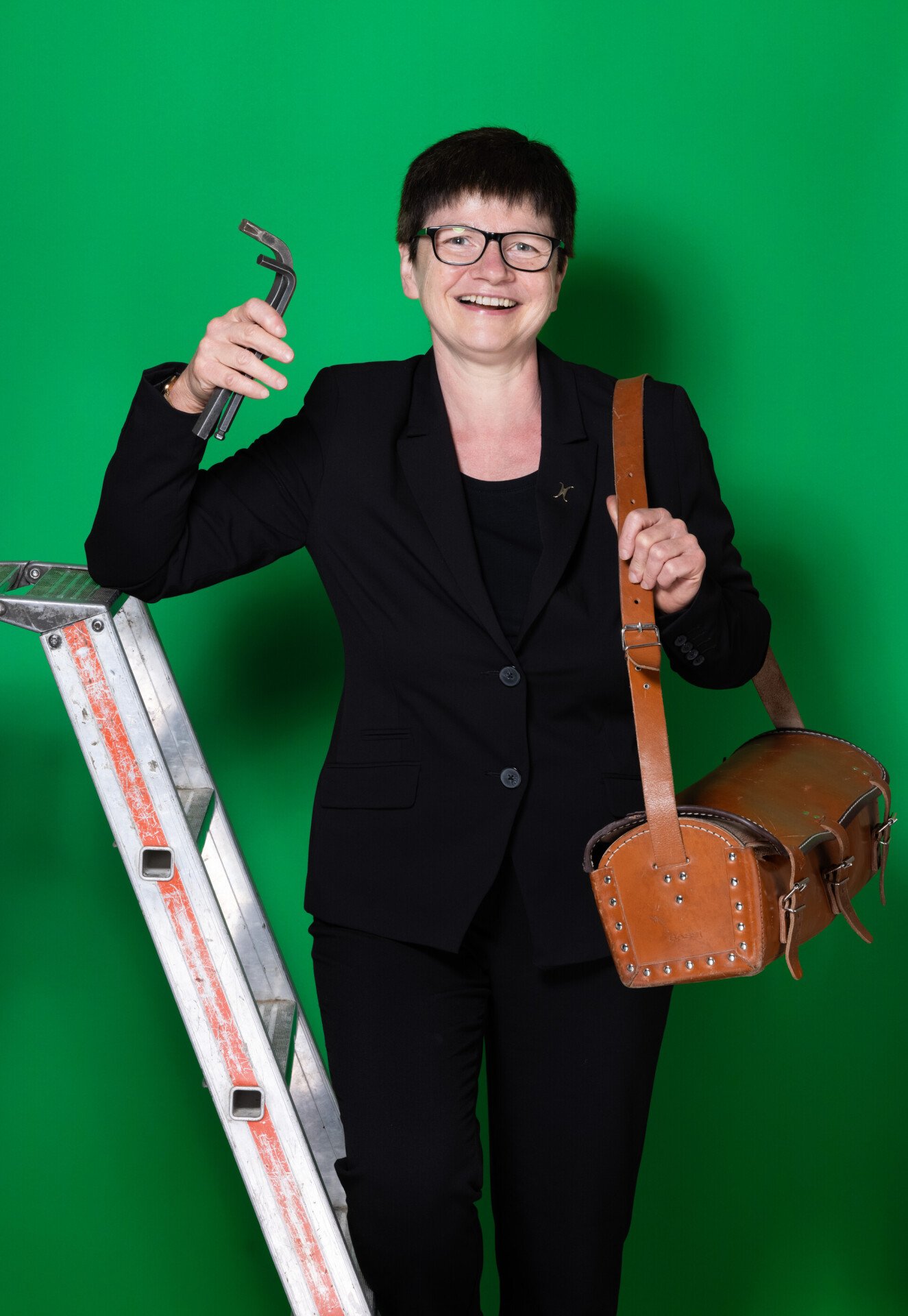 Helen Dufosse Engineer at Le Meurice on a ladder