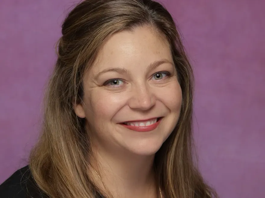 Headshot of Jamie Fisher
