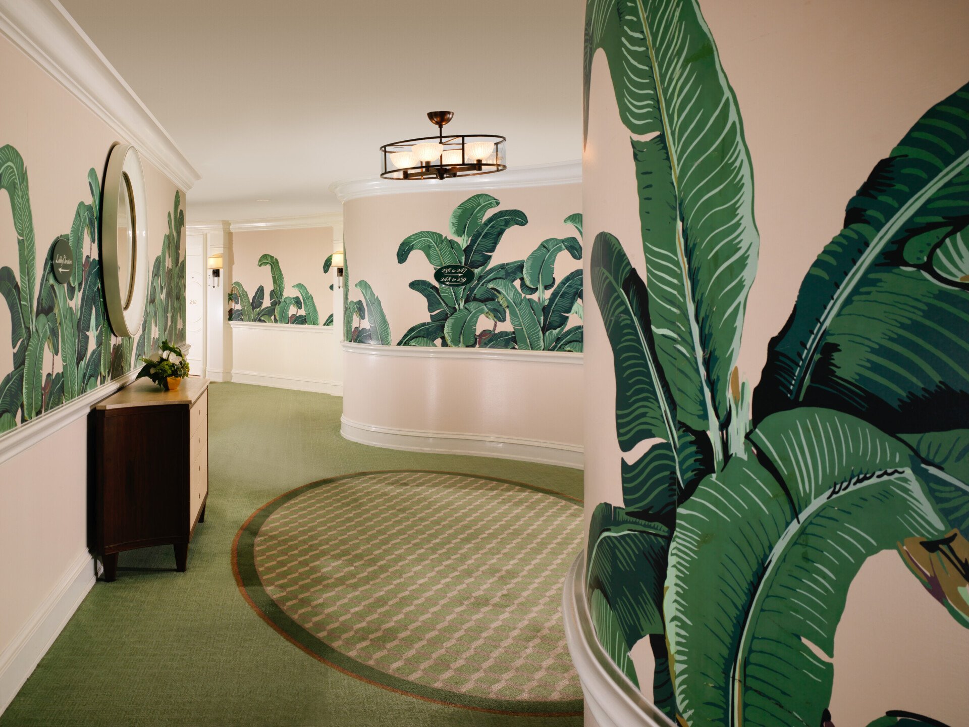 BHH banana leaf wallpaper detail 
