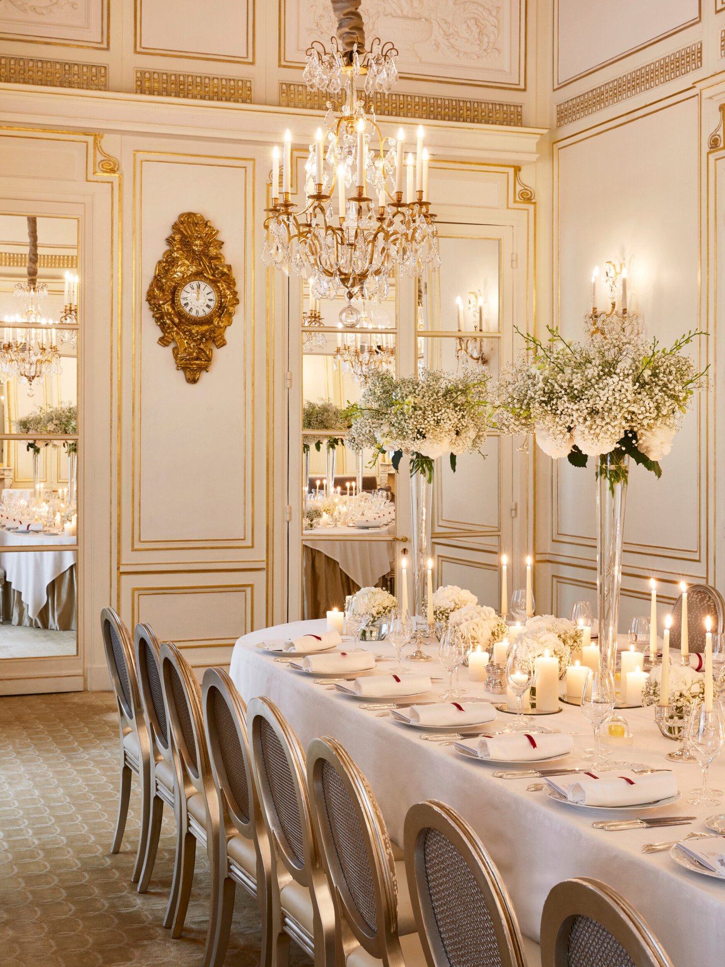 Diner at the Salon organza at Hotel Plaza Athenee