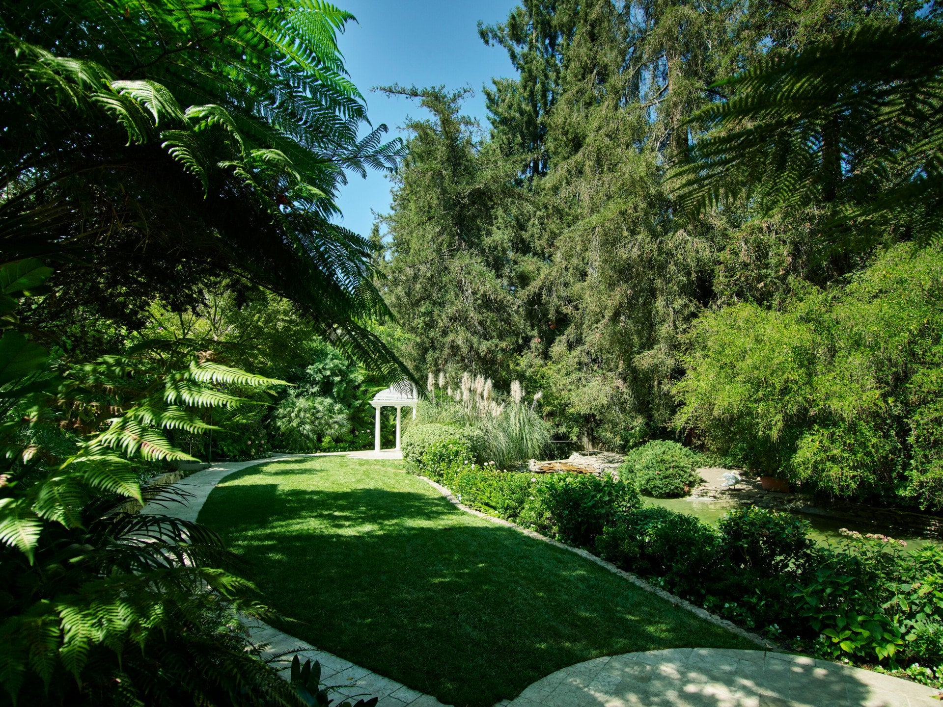 Swan Lake garden at Hotel Bel-Air, Los Angeles
