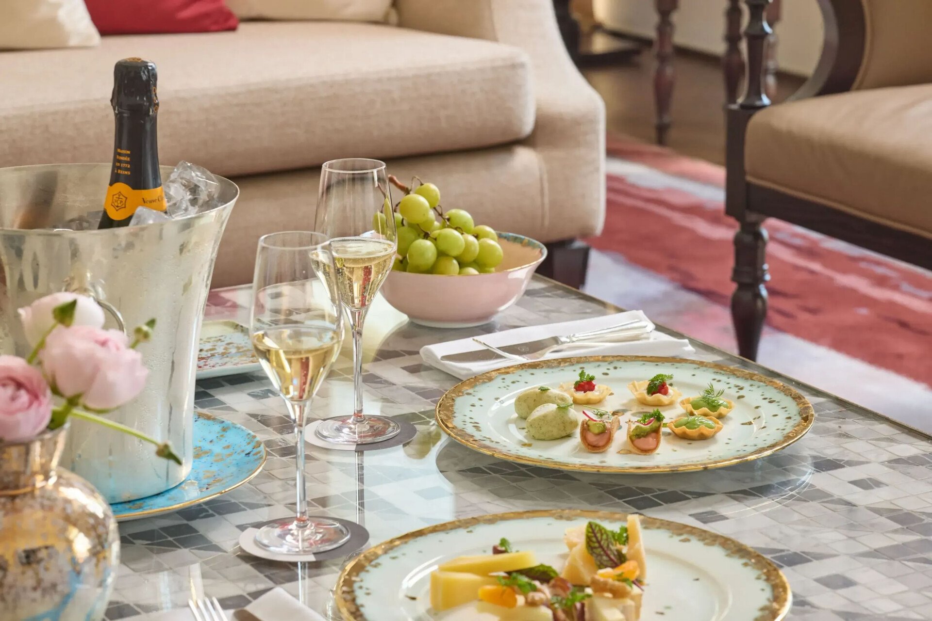 Tableware by Coralla Maiuri at Hotel Eden Rome