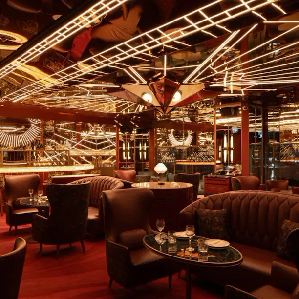 Chinatang's interior