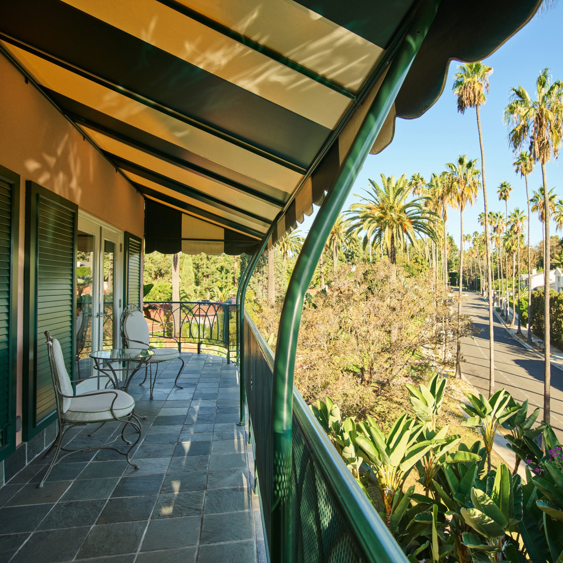 Crescent Suite patio at The Beverly Hills Hotel 
