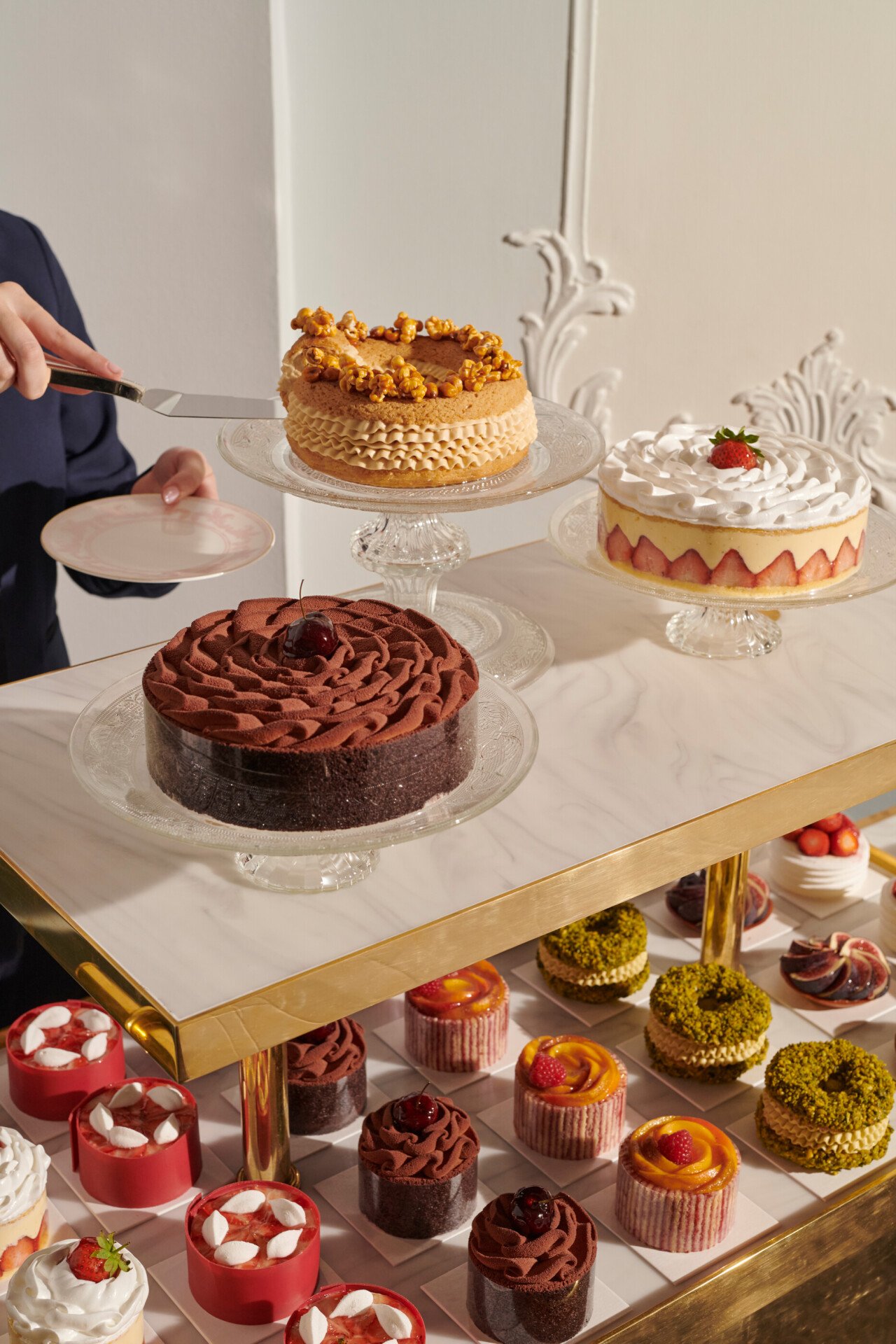The Cake & Flowers event trolley at The Dorchester