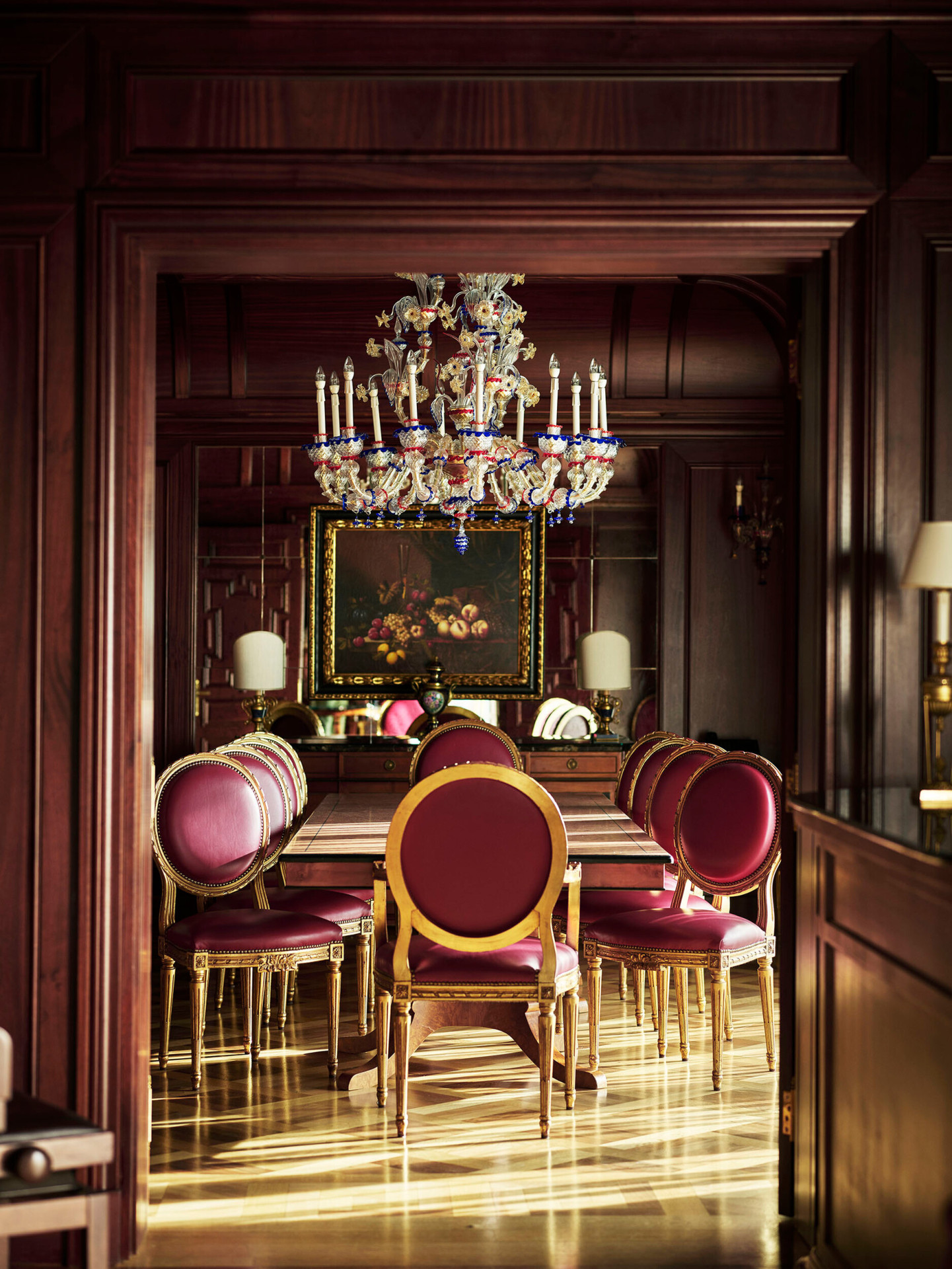 Presidential Suite dining room and the beautiful table with chairs
