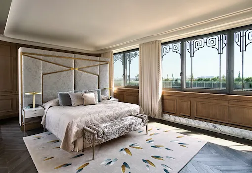 Quarto principal da suite Belle Etoile no Le Meurice, Paris.